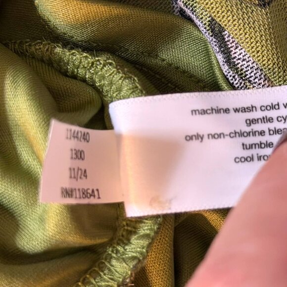 Lane Bryant PLUS SIZE 22/24 green floral butterfly flowy vneck blouse shawl - Picture 14 of 15